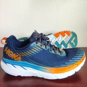 Size 9 Hoka One One Clifton 5